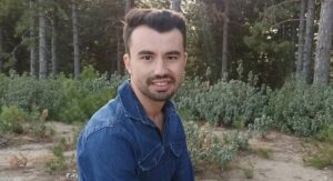 Otomobilin çarptığı imam hastanede öldü