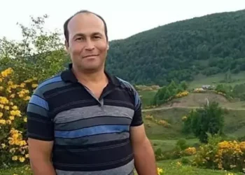 Üzerine yük asansörü kabini düşen işçi öldü