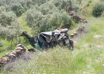 Uçuruma yuvarlanan otomobilde cansız bedeni bulundu