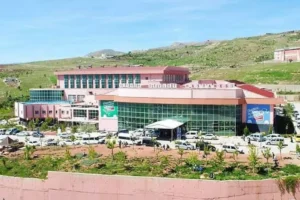 14 yaşındaki çocuk babasını silahla öldürdü 14 yaşındaki çocuk babasını silahla öldürdü