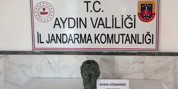 20 bin dolarlık büstü satmak isterken yakalandılar