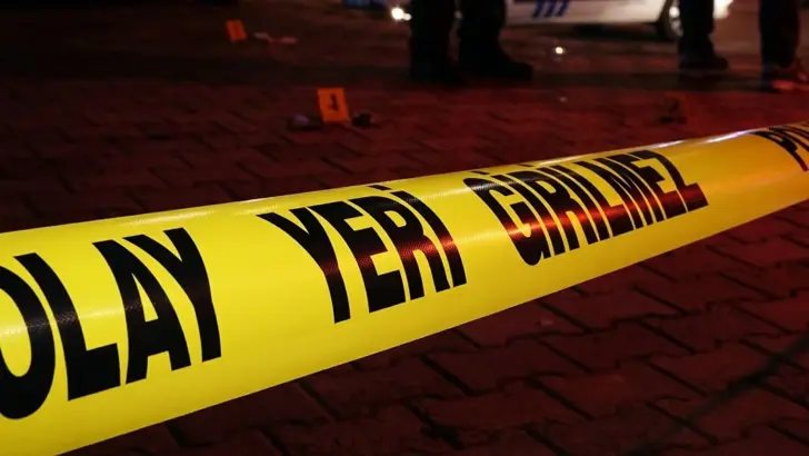 20 günlük eşini öldürdü Osmaniye'nin Bahçe ilçesinde tartıştığı 20 günlük eşi A.A.'yı (27) tabancayla