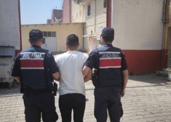 20 yıl hapis cezasıyla aranan hükümlü saklandığı evde yakalandı