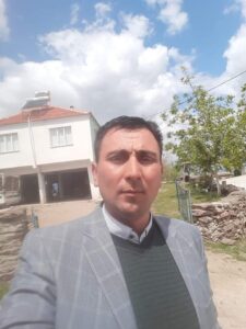 Mahalle muhtarı beylik tabancasıyla canına kıydı