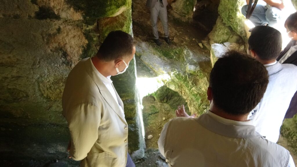 2400 yıllık su mağarası turizme açıldı
