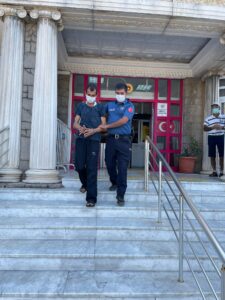 Cemevinin malzemelerini çalan hırsız tutuklandı