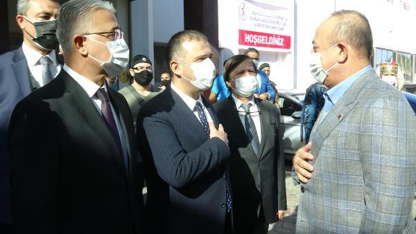 Bakanı Çavuşoğlu, Eefeler diyarında konuştu