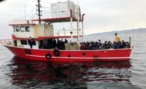 195 kaçak göçmenin yakalandığı tekne çalıntı çıktı