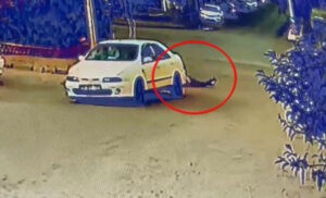 Eşinin yanında gördüğü kişiye çarpıp, sürükleyen sanığa 19 yıl hapis