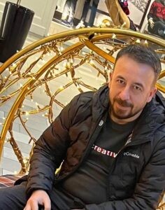 Elleri kelepçeli toprağa gömmüşler
