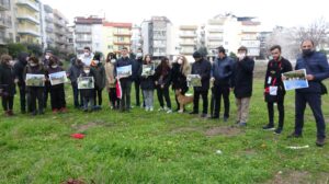 Belediye pazaryeri, mahalleli park yapılmasını istiyor