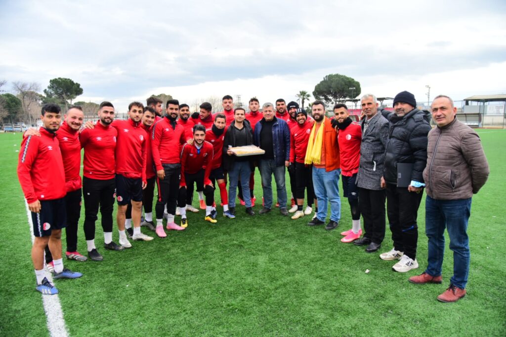 İncirliova Belediyespor’a ziraat odasından baklava dopingi