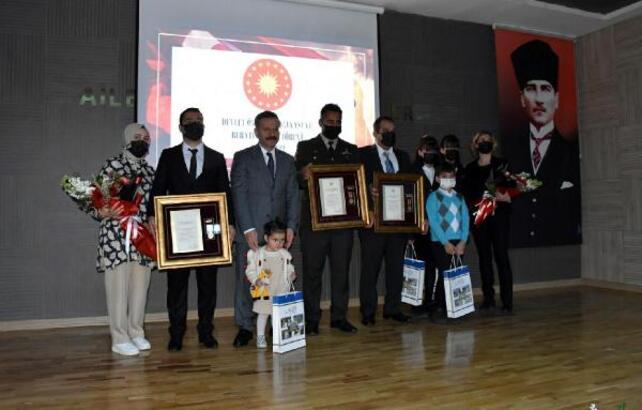 Aydın'da 3 gaziye Devlet Övünç Madalyası verildi