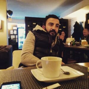 Isınmak için açtığı elektrik sobası canına mal oldu