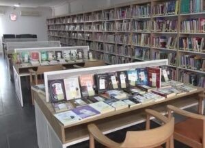 20 bin nüfuslu ilçeye 16 bin kitaplı kütüphane açıldı