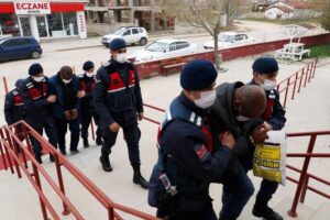 Sahte parada akıl almaz dolandırıcılık