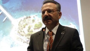 Vali Aksoy: Müzedeki 80 bin eser incelendi, herhangi bir sorun