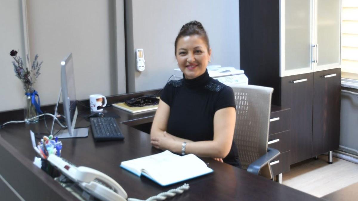 Dekan sekreteri, oğluyla aynı kaderi paylaştı