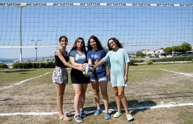 Elif'in voleybol sahası isteği yerine geldi