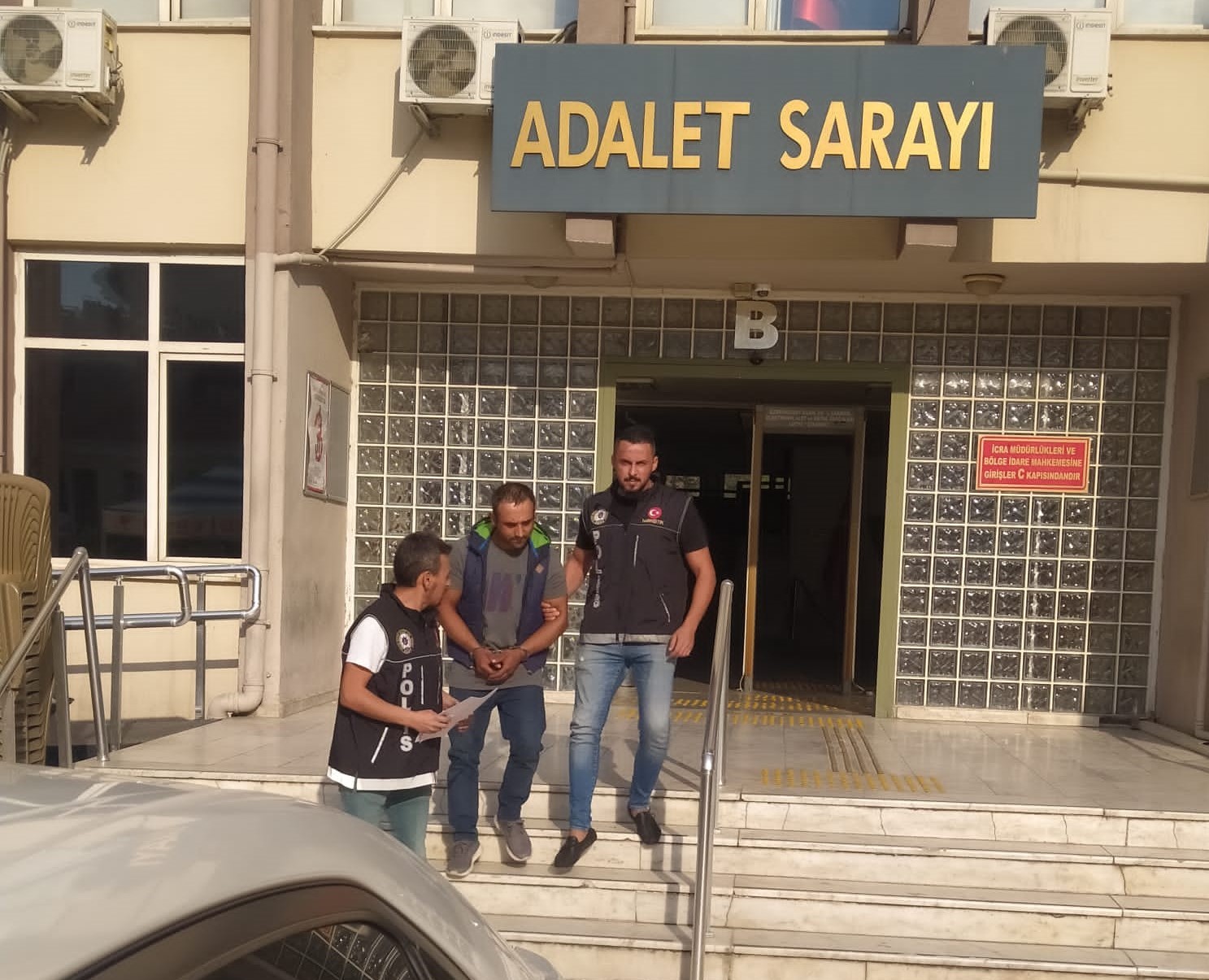 Yarım kilo esrarla yakalanan şüpheli tutuklandı