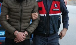 Terör propagandası ve Cumhurbaşkanına hakaretten yakalandı