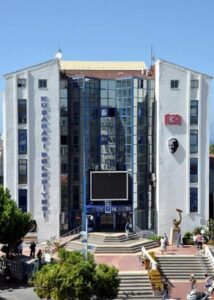 Belediye'de mıcır operasyonu 9 gözaltı