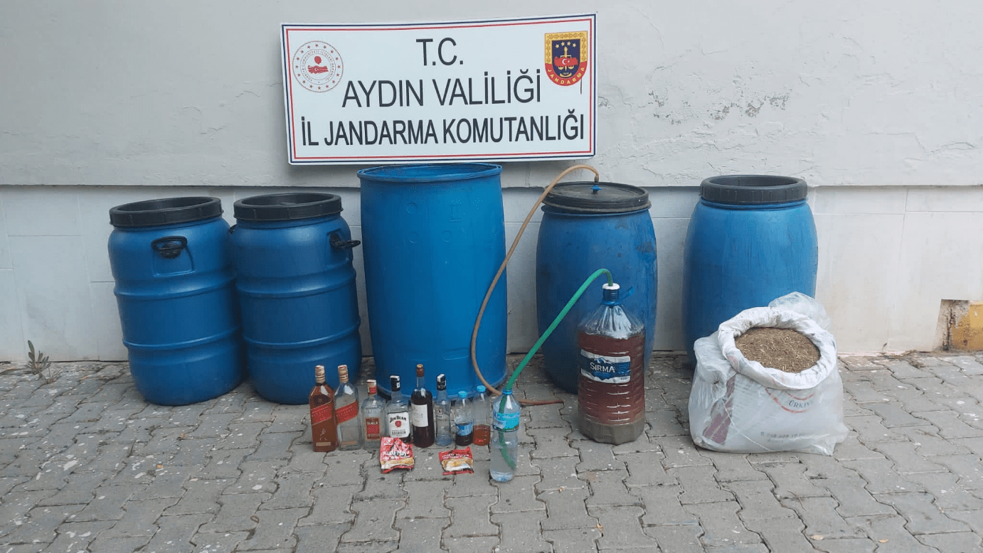 Evinden 530 litre kaçak alkol çıkan şüpheli gözaltına alındı