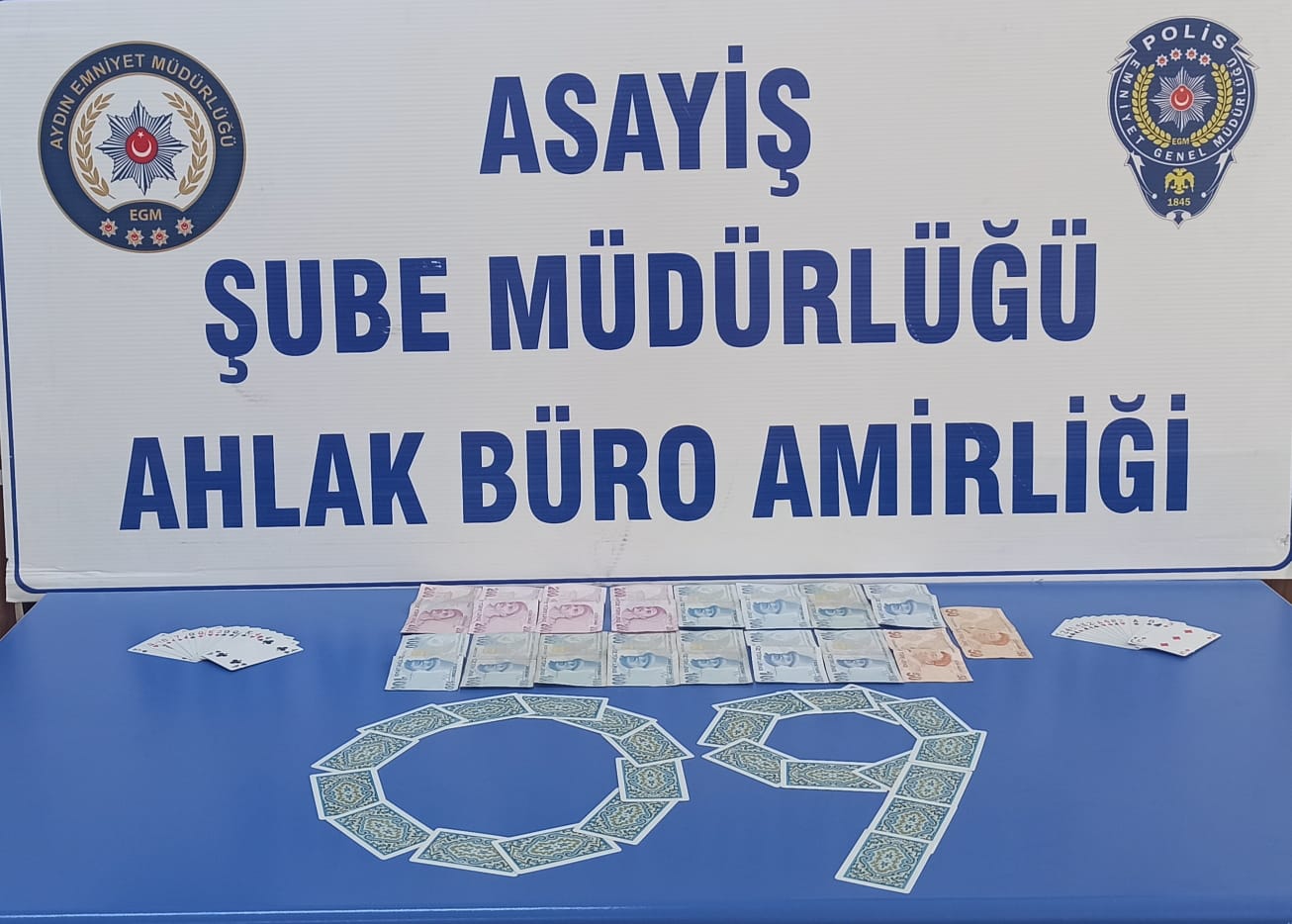 Polisten kumar baskınında ceza yağdı