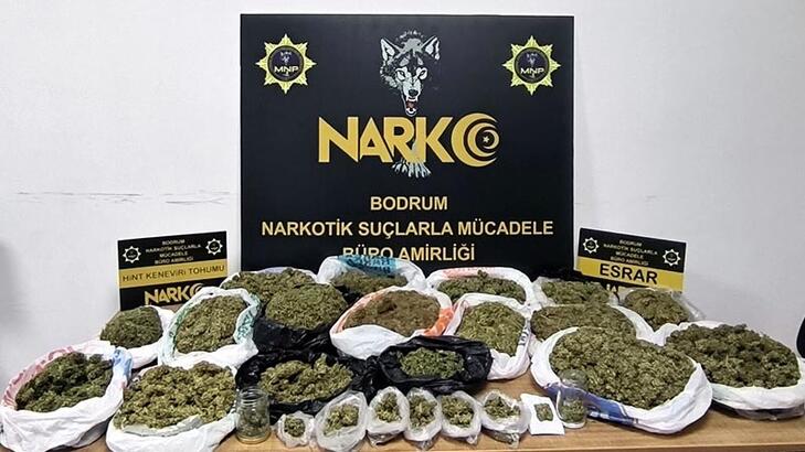 Evde 3 kilo esrarla yakalanıp tutuklandı