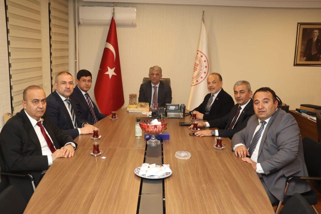Kaplan’ın Ankara ziyareti sonrası, Koçarlı’ya hizmet yağmuru yağacak