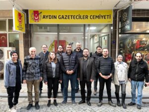 AGCHabere destek veren muhabirlere ödül
