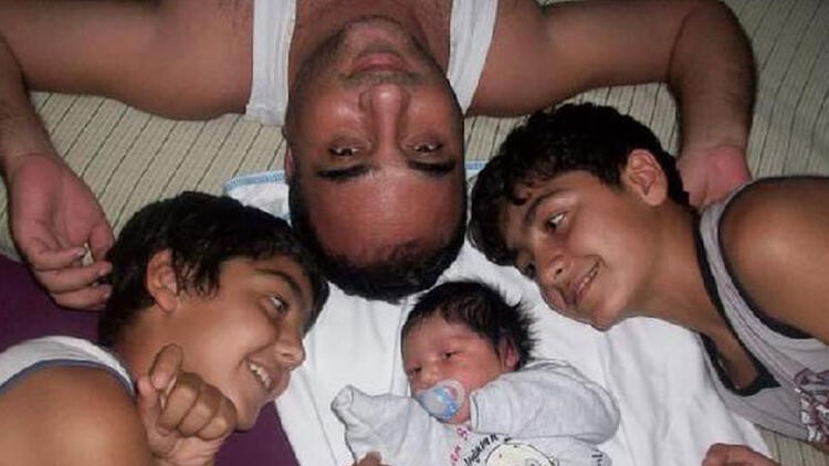 Emeklilik dilekçesi veren polis, eşi ve 3 oğlu depremde öldü