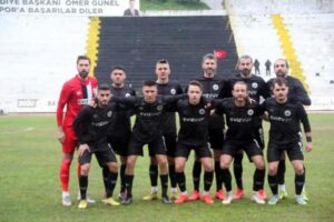 Depremzedelere yardım için dostluk maçı yapacaklar