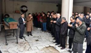 Otomobil çarpan sağlıkçı, son yolculuğuna uğurlandı
