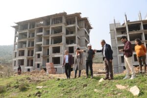 Koçarlı’da TOKİ konutları hızla yükseliyor