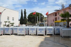 Koçarlı Belediyesine 535 adet Çöp Konteyneri hibe edildi