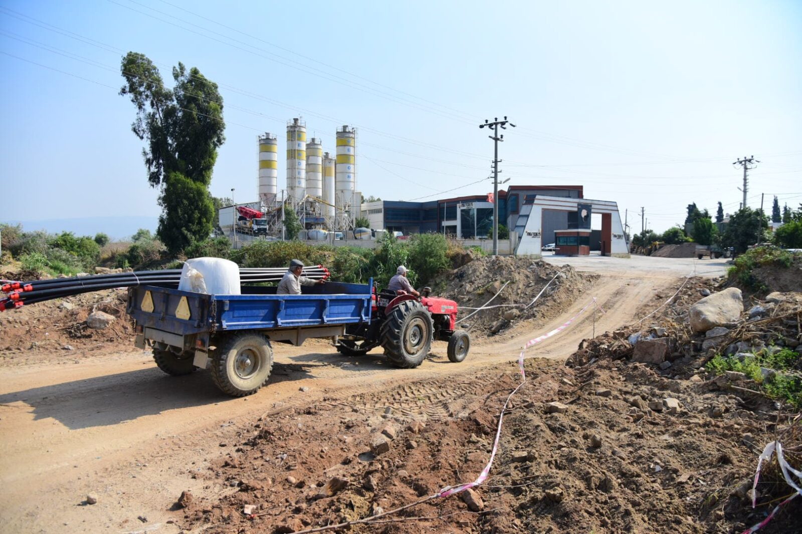 Selde yıkılan köprüye geçici çözüm Başkan Kaya’dan