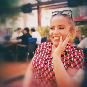 Tartıştığı eşini sokak ortasında öldürüp, intihar etti