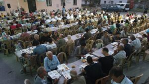 Koçarlı Belediyesi Muharrem ayı iftarı düzenledi
