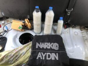 Aydın’ın Germencik İlçesinde durdurulan otomobilden 1 kilo 946 gram metamfetamin