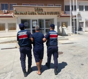 Aydın’ın İncirliova İlçesinde jandarmanın yaptığı çalışmada uyuşturucu madde ticareti yapmak