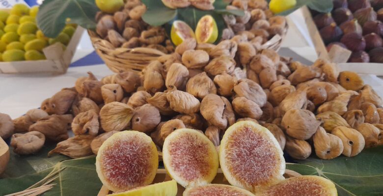 Aydın’da sezonun ilk kuru inciri 350 TL’den alındı