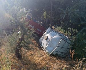 Aydın’ın Germencik İlçesinde incir bahçesine traktörle giden Mahmut Güllü (46)