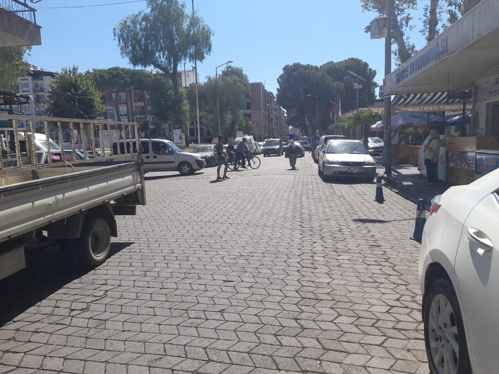 Siyasi çekişme sıcak asfaltı getirdi