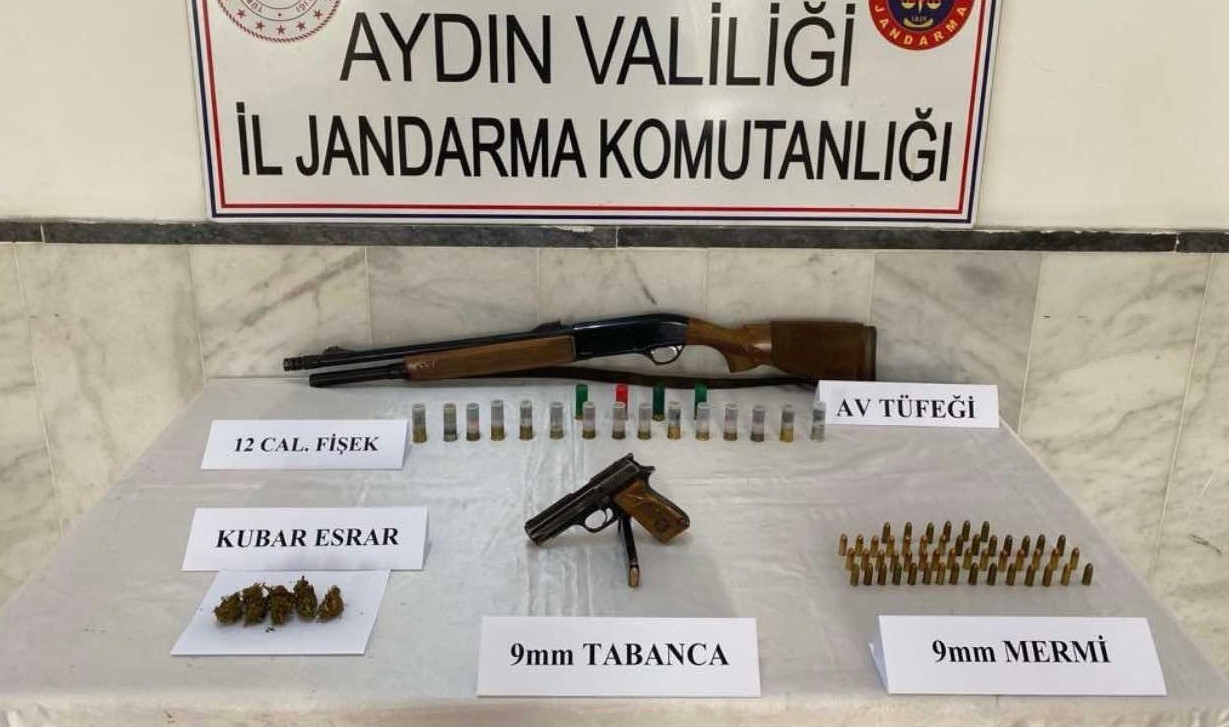 Evden uyuşturucu ve mühimmat çıktı