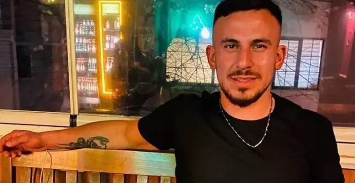 Tüfeği temizlerken kazara kendini vurdu