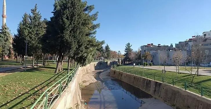 Dere kenarında bebek cesedi bulundu