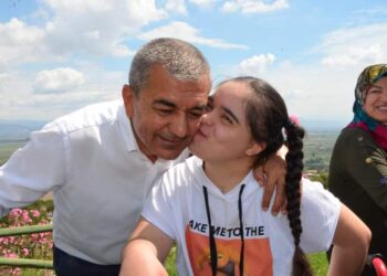 Engelli vatandaşlarımıza sahip çıkmak insanlık görevidir