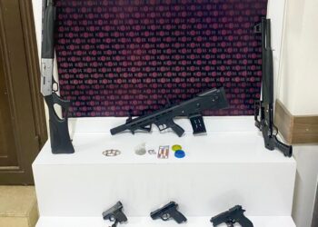 Esrarla yakalan 2 şüpheliye gözaltına alındı