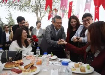Özgür Özel, yerel seçim için ilk adayını açıkladı